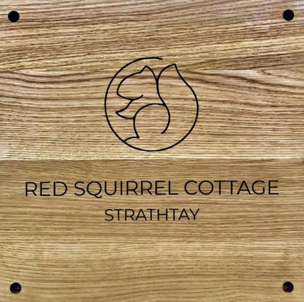 Red Squirrel Cottage Strathtay 외부 사진