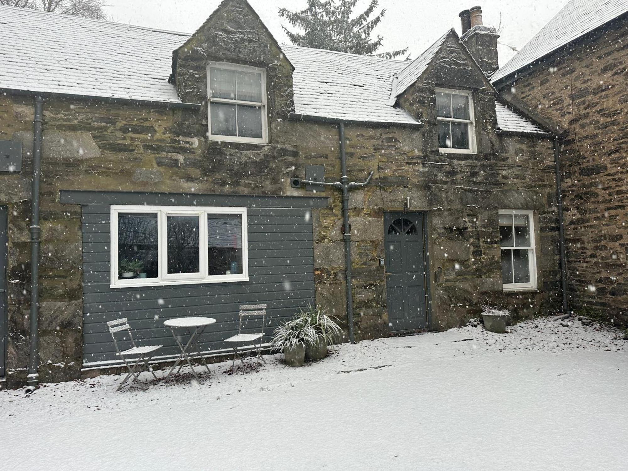 Red Squirrel Cottage Strathtay 외부 사진